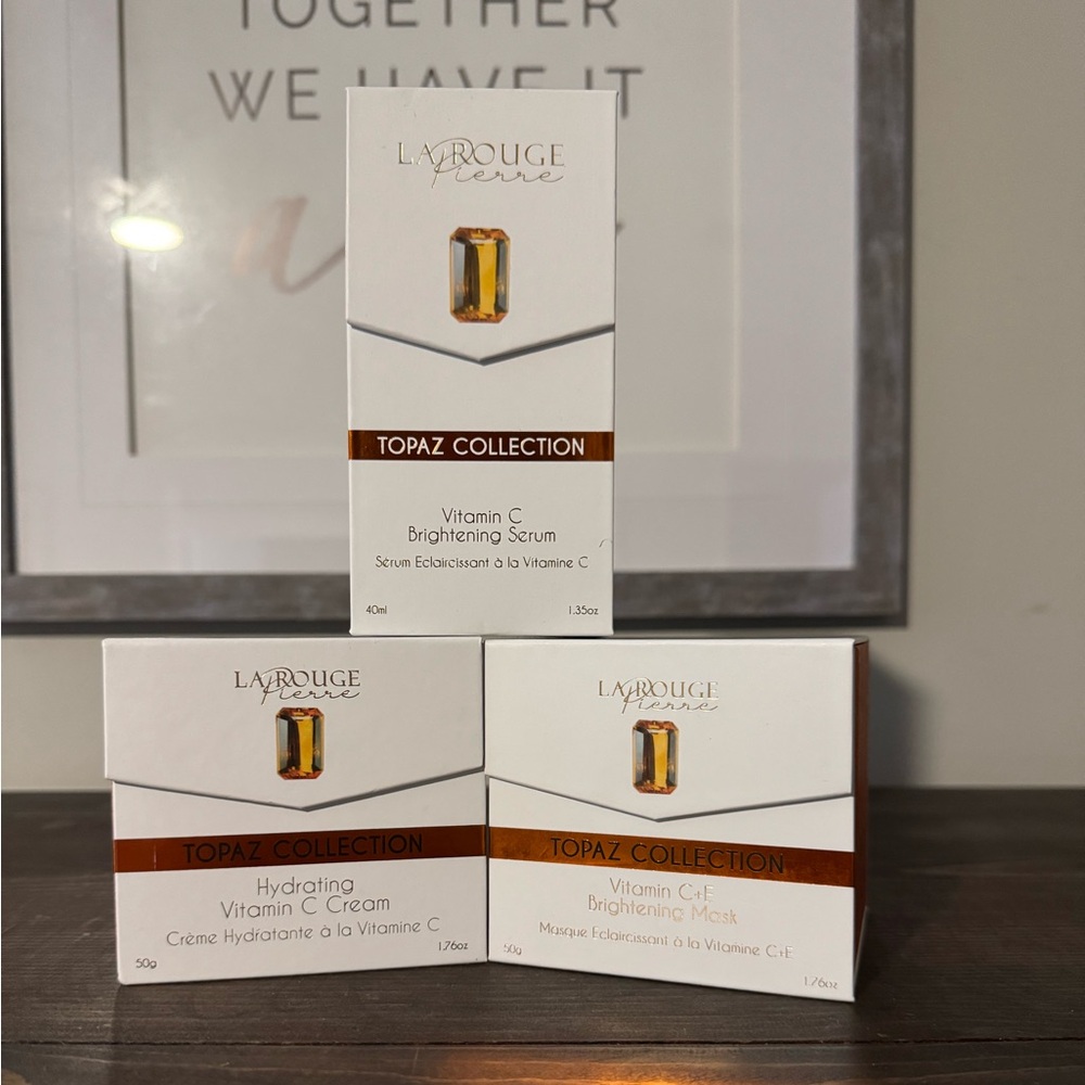 LaRouche Pierre Topaz Collection Skincare Set